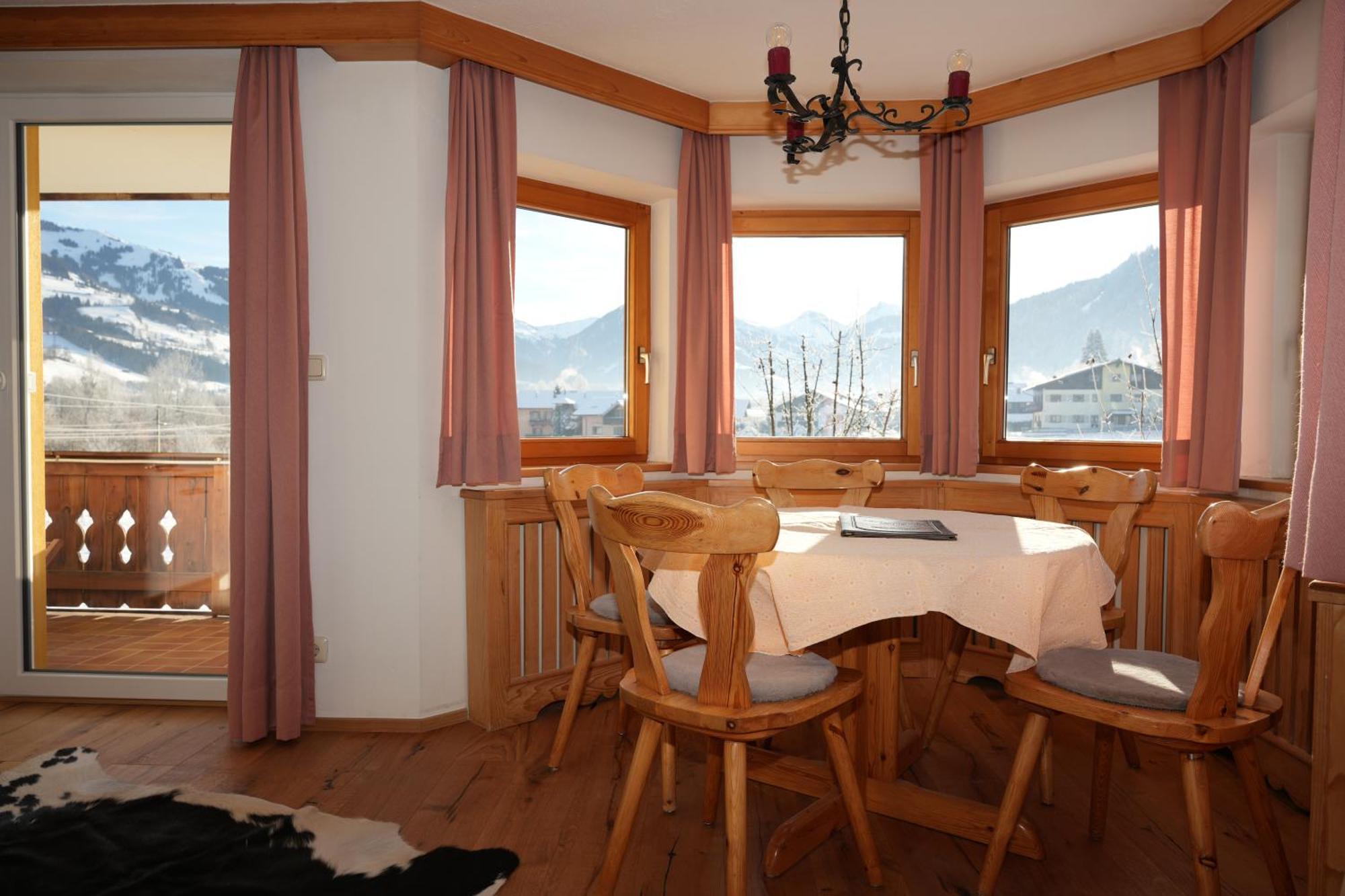Apartmentpension Hillebrand Kitzbuhel Exterior photo